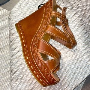 It’s still Summer somewhere🌞, Super Cute Mia Wedge Sandals